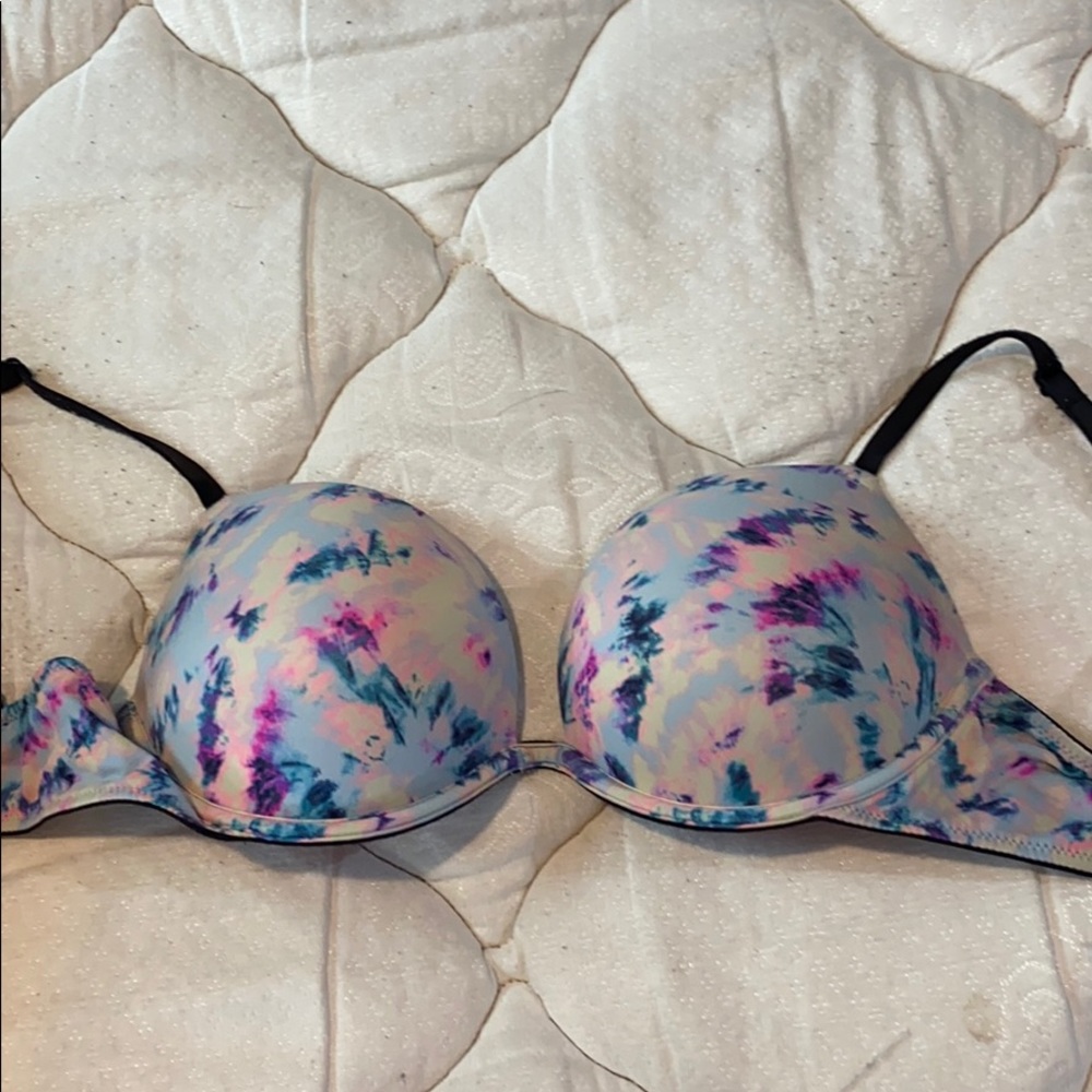 VS Bra